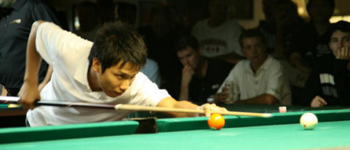 Photo of Alex Pagulayan playing billiards #1