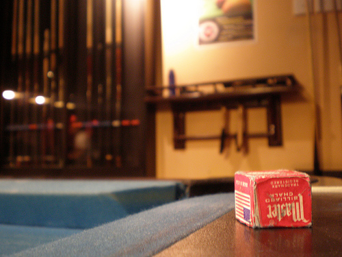 Pool Table Room Tan Walls With Cue Rack