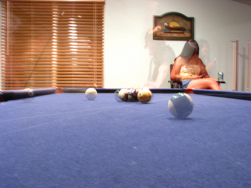 Simple Home Billiard Rooom With Floor Stand Cue Rack