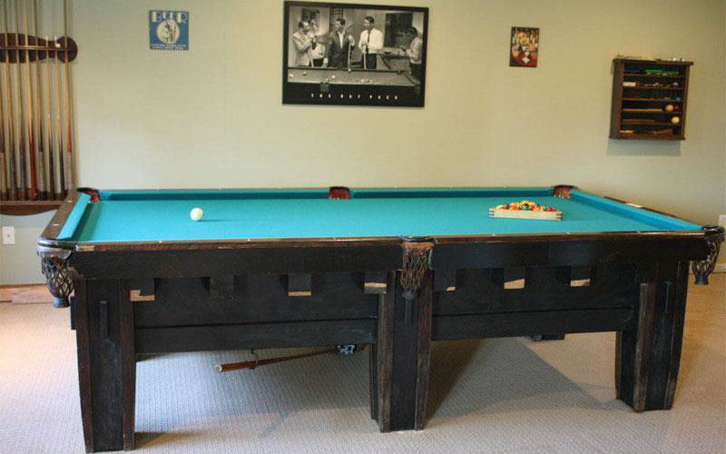 6-leg-brunswick-mission-pool-table.jpg