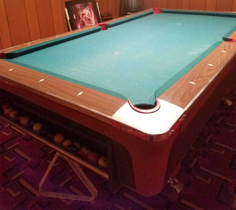 Resized_pooltable3.jpeg