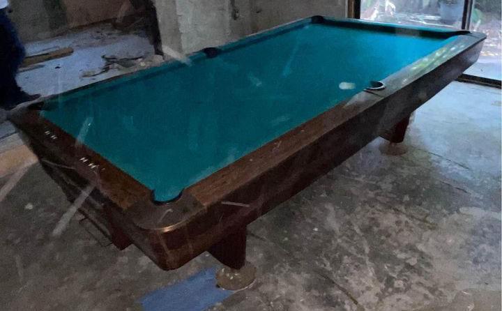 gold-crown-pool-table-for-sale-3.jpg