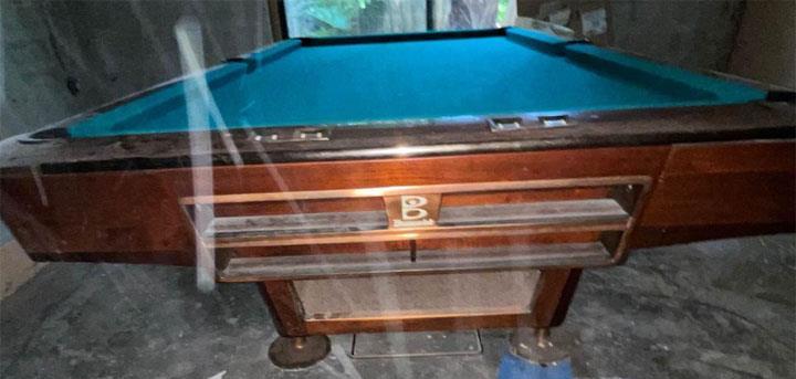 gold-crown-pool-table-for-sale-5.jpg
