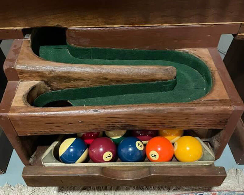 pooltable8.jpg